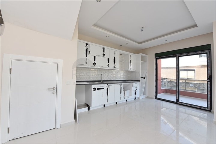 دوبلكس فاخرة - ضمن مجمع 5 نجوم - بسعر مميز - في الانيا 