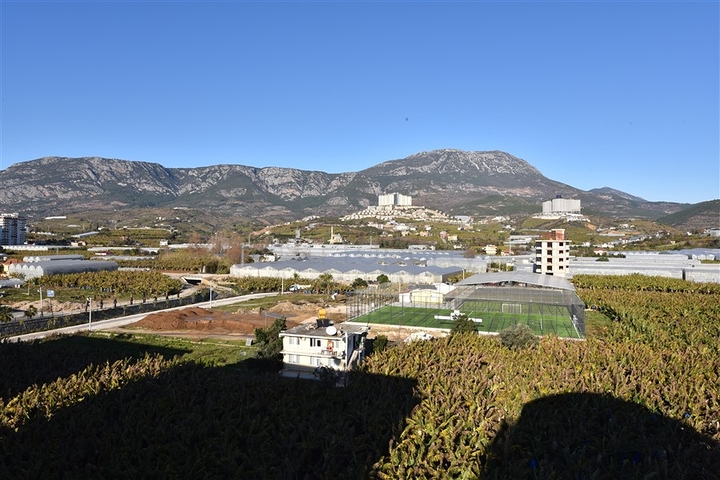 دوبلكس فاخرة - ضمن مجمع 5 نجوم - بسعر مميز - في الانيا 