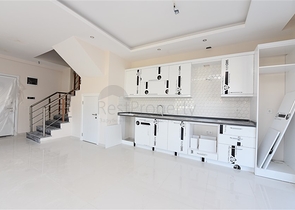 دوبلكس فاخرة - ضمن مجمع 5 نجوم - بسعر مميز - في الانيا 