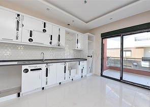 دوبلكس فاخرة - ضمن مجمع 5 نجوم - بسعر مميز - في الانيا 