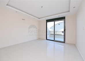 دوبلكس فاخرة - ضمن مجمع 5 نجوم - بسعر مميز - في الانيا 