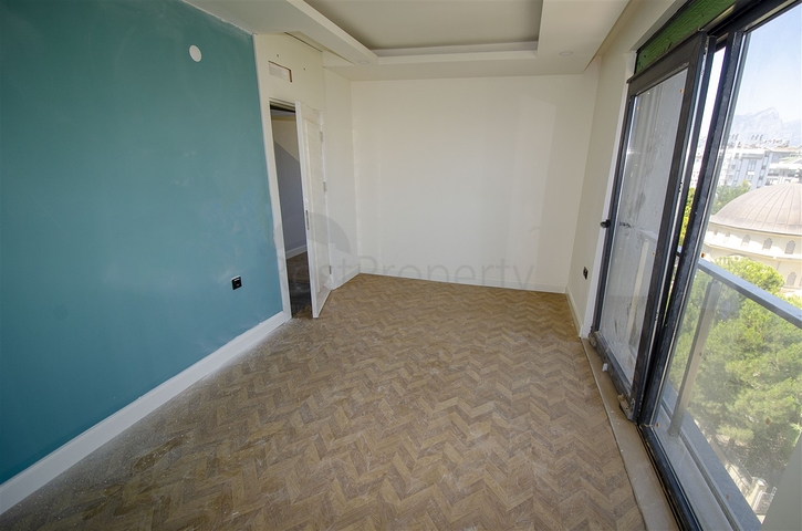 المشروع في المرحلة النهائية من البناء في التين كوم كونيالتي