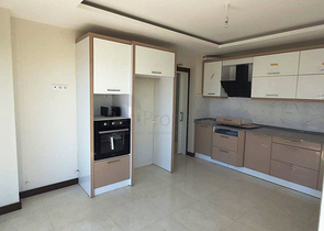 شقة واسعة 3+1 في اونجالي كونيالتي