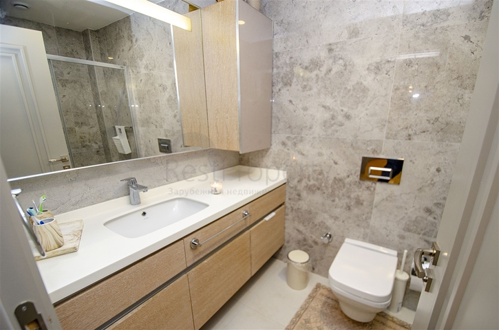 شقة فاخرة 4 + 1 من تصميم  آرت ديكو في  اونجالي 