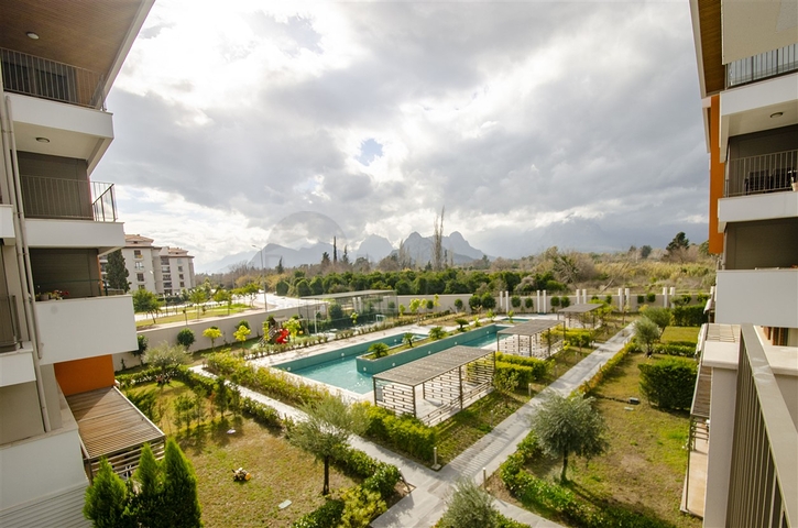 شقة فاخرة 4 + 1 من تصميم  آرت ديكو في  اونجالي 