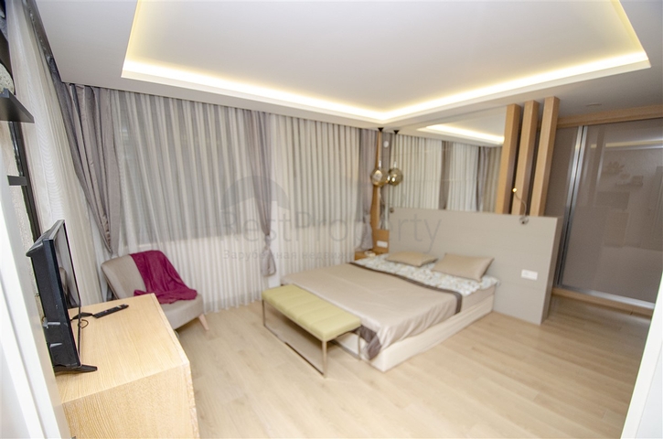 شقة فاخرة 4 + 1 من تصميم  آرت ديكو في  اونجالي 