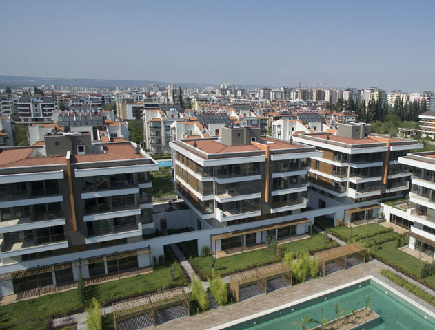 شقة فاخرة 4 + 1 من تصميم  آرت ديكو في  اونجالي 