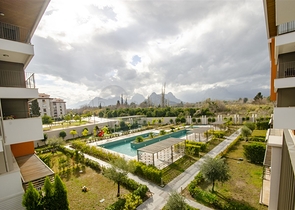 شقة فاخرة 4 + 1 من تصميم  آرت ديكو في  اونجالي 