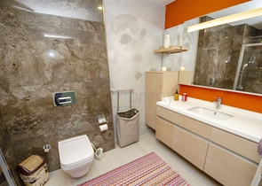 شقة فاخرة 4 + 1 من تصميم  آرت ديكو في  اونجالي 