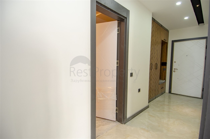 شقق 1 + 1 و 2 + 1 في منزل جديد في هورم كونيالتي أنطاليا