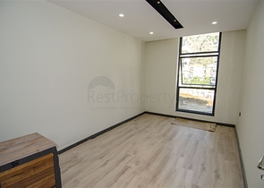 شقق 1 + 1 و 2 + 1 في منزل جديد في هورم كونيالتي أنطاليا