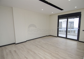 شقق 1 + 1 و 2 + 1 في منزل جديد في هورم كونيالتي أنطاليا