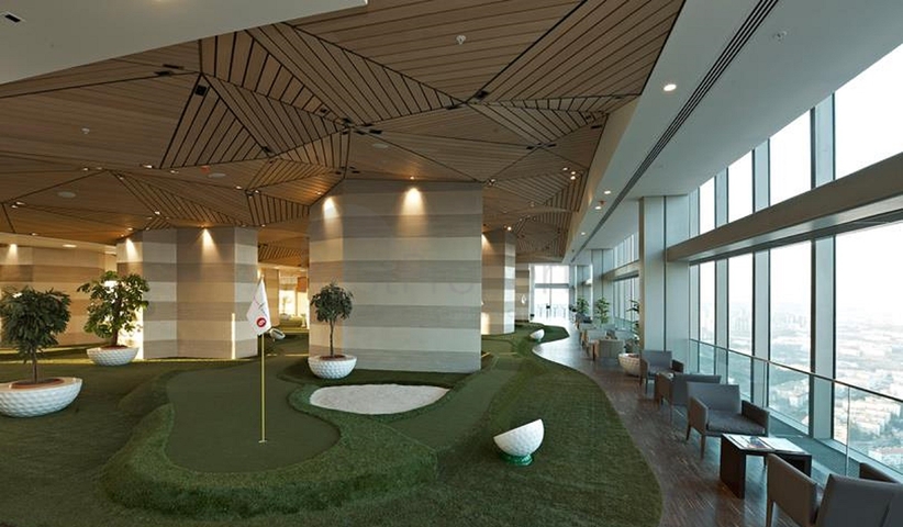 في قمة اشهر ابراج اسطنبول - بنتهاوس فاخرة جدا . 