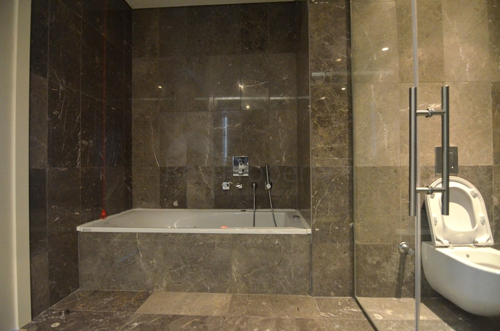 في قمة اشهر ابراج اسطنبول - بنتهاوس فاخرة جدا . 