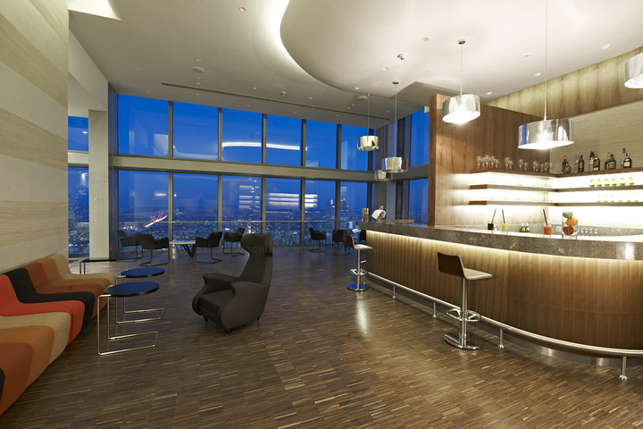 في قمة اشهر ابراج اسطنبول - بنتهاوس فاخرة جدا . 