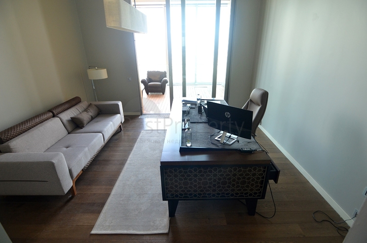 في قمة اشهر ابراج اسطنبول - بنتهاوس فاخرة جدا . 