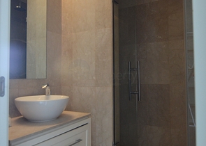 في قمة اشهر ابراج اسطنبول - بنتهاوس فاخرة جدا . 