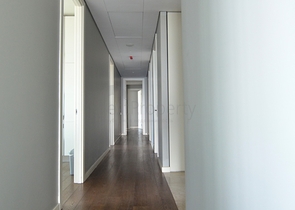 في قمة اشهر ابراج اسطنبول - بنتهاوس فاخرة جدا . 