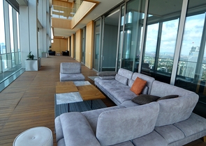 في قمة اشهر ابراج اسطنبول - بنتهاوس فاخرة جدا . 