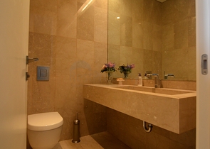 في قمة اشهر ابراج اسطنبول - بنتهاوس فاخرة جدا . 