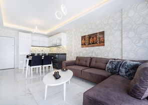 مجمع بخدمات 5 نجوم - شقة غرفة وصالة - مفروشة - قريبة من البحر - في مهموتلار / الانيا 