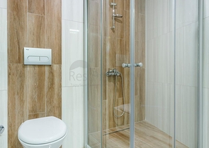 مجمع بخدمات 5 نجوم - شقة غرفة وصالة - مفروشة - قريبة من البحر - في مهموتلار / الانيا 