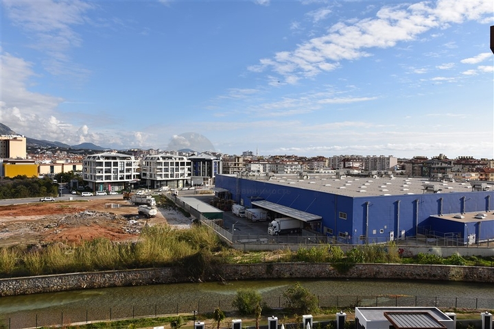 دوبلكس عائلية - مجمع فاخر -في منطقة اوبا / الانيا 