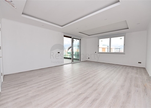 دوبلكس عائلية - مجمع فاخر -في منطقة اوبا / الانيا 