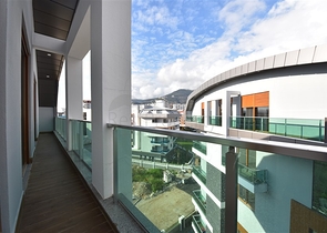 دوبلكس عائلية - مجمع فاخر -في منطقة اوبا / الانيا 