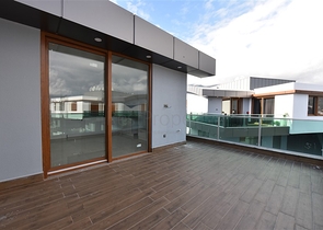 دوبلكس عائلية - مجمع فاخر -في منطقة اوبا / الانيا 