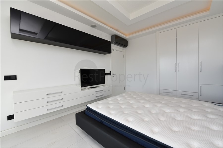 فخامة وتميز - اطلالة بحر وقلعة / دوبلكس فاخرة / الانيا 