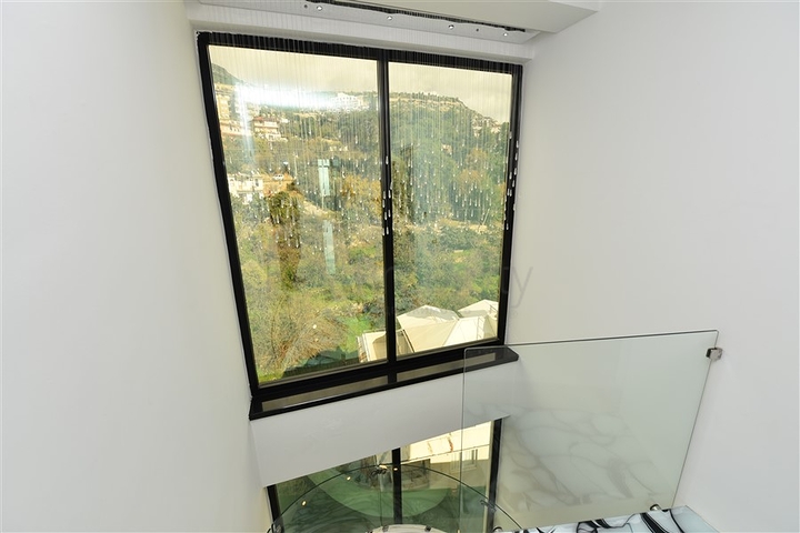 فخامة وتميز - اطلالة بحر وقلعة / دوبلكس فاخرة / الانيا 