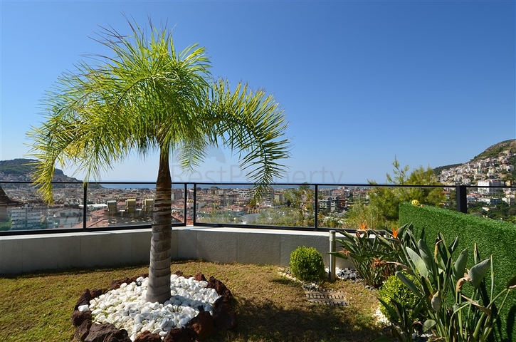 فخامة وتميز - اطلالة بحر وقلعة / دوبلكس فاخرة / الانيا 