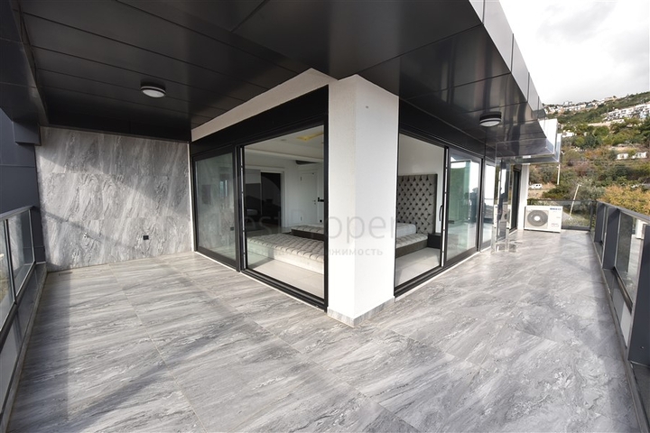 فخامة وتميز - اطلالة بحر وقلعة / دوبلكس فاخرة / الانيا 