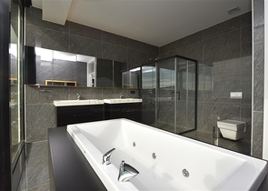 فخامة وتميز - اطلالة بحر وقلعة / دوبلكس فاخرة / الانيا 