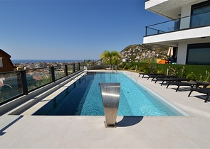 فخامة وتميز - اطلالة بحر وقلعة / دوبلكس فاخرة / الانيا 