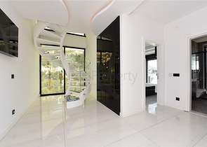 فخامة وتميز - اطلالة بحر وقلعة / دوبلكس فاخرة / الانيا 