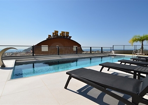 فخامة وتميز - اطلالة بحر وقلعة / دوبلكس فاخرة / الانيا 