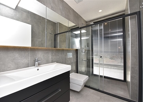 فخامة وتميز - اطلالة بحر وقلعة / دوبلكس فاخرة / الانيا 