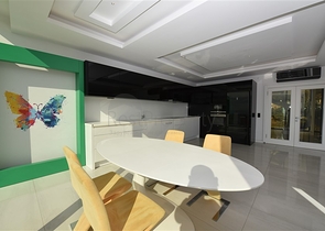 فخامة وتميز - اطلالة بحر وقلعة / دوبلكس فاخرة / الانيا 