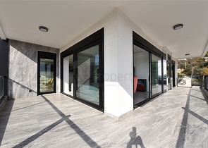 فخامة وتميز - اطلالة بحر وقلعة / دوبلكس فاخرة / الانيا 