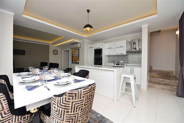 اطلالة بحرية ساحرة - دوبلكس فاخرة ضمن مجمع 5 نجوم - في كاستل / الانيا 