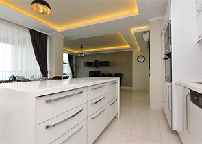 اطلالة بحرية ساحرة - دوبلكس فاخرة ضمن مجمع 5 نجوم - في كاستل / الانيا 