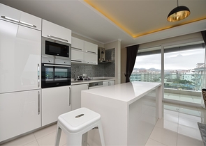 اطلالة بحرية ساحرة - دوبلكس فاخرة ضمن مجمع 5 نجوم - في كاستل / الانيا 