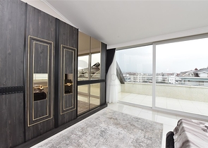 اطلالة بحرية ساحرة - دوبلكس فاخرة ضمن مجمع 5 نجوم - في كاستل / الانيا 