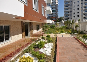 مجمع فاخر / شقة غرفتين وصالة / مهموتلار / الانيا 