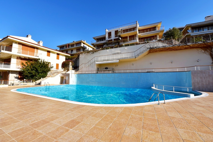 شقة غرفتين وصالة مع حديقة - ضمن مجمع سكني / كوناكليه / الانيا 