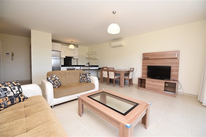 شقة غرفتين وصالة مع حديقة - ضمن مجمع سكني / كوناكليه / الانيا 