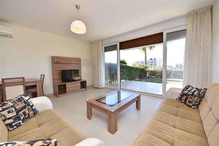 شقة غرفتين وصالة مع حديقة - ضمن مجمع سكني / كوناكليه / الانيا 