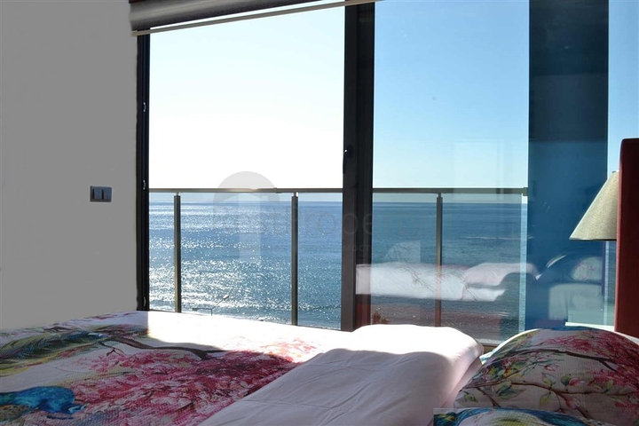 اطلالة بحر مباشرة - مجمع فاخر - غرفتين وصالة مفروشة / مهموتلار / الانيا 